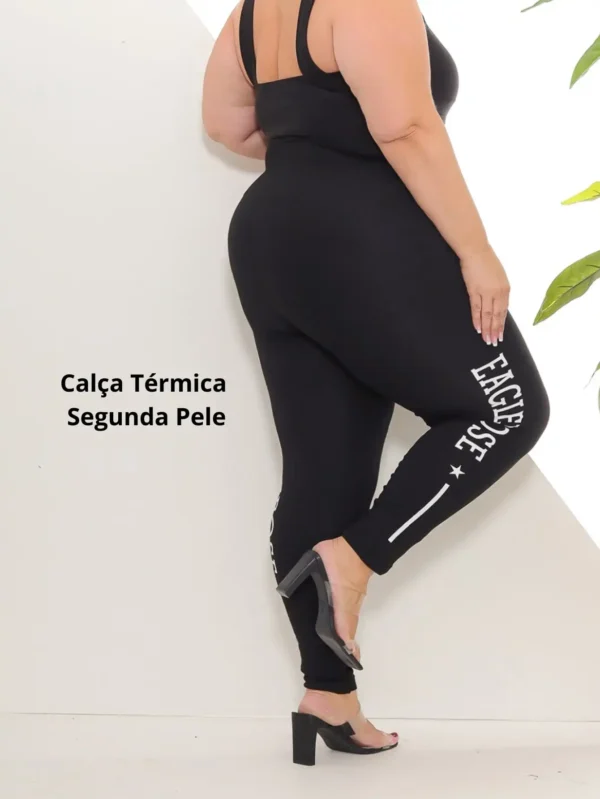 Calça Legging Plus Size Feminina Levanta Bumbum Exclusiva Com Detalhe na Lateral Cintura Alta Comfort Algodão Premium Tendência - Image 3